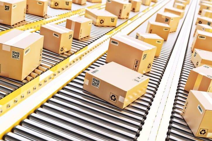 boxes on conveyor belt