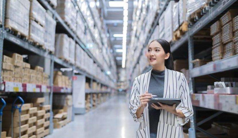 ERP vs WMS: Choose the Right Solution for Your Business 6 ERP vs WMS Choose the Right Solution for Your Business