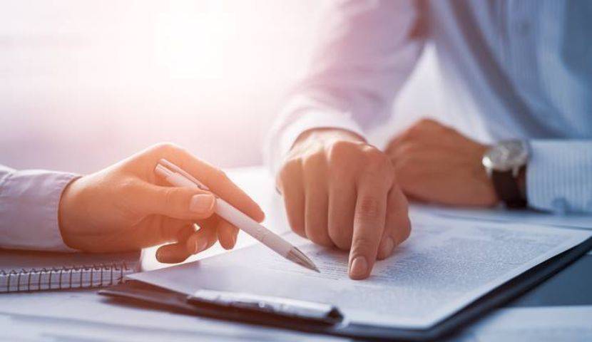 Top Pitfalls to Avoid When Negotiating ERP Contracts 6 Top Pitfalls to Avoid When Negotiating ERP Contracts