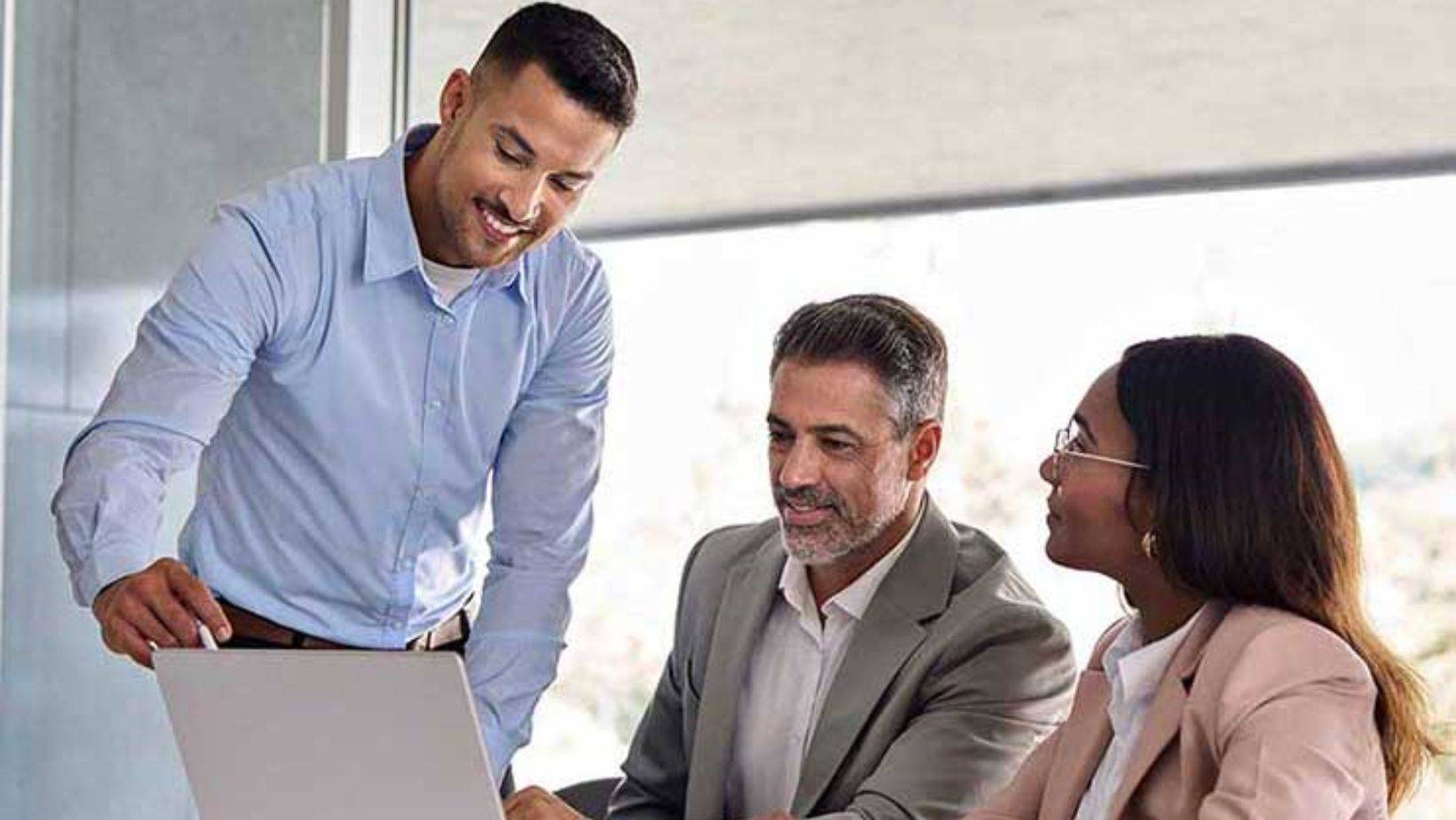 How to Choose a CRM 1 Unlock Business Growth with the Right CRM